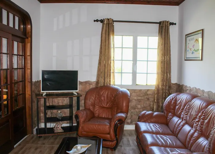 Almeida Ponta Delgada